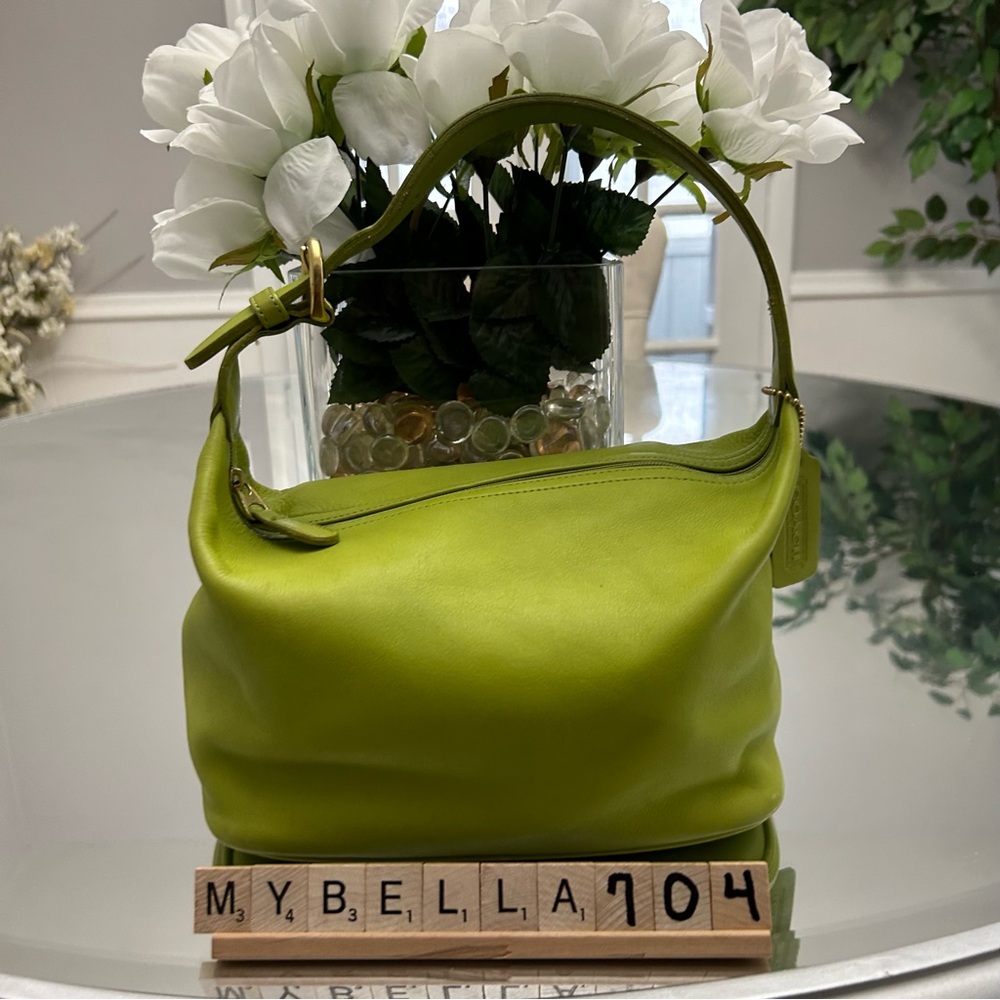 Coach Mini Hobo 🥝 KIWI 🥝